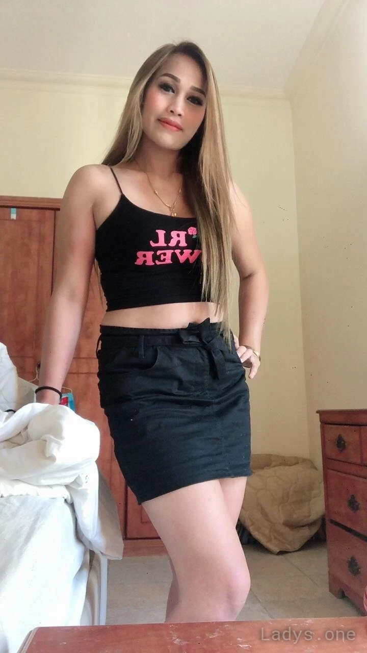 Anal 40 BD pussy 30 BD, 26 years beautiful nude Manama escorts girl, height 163 sm, Weight 61 kg
