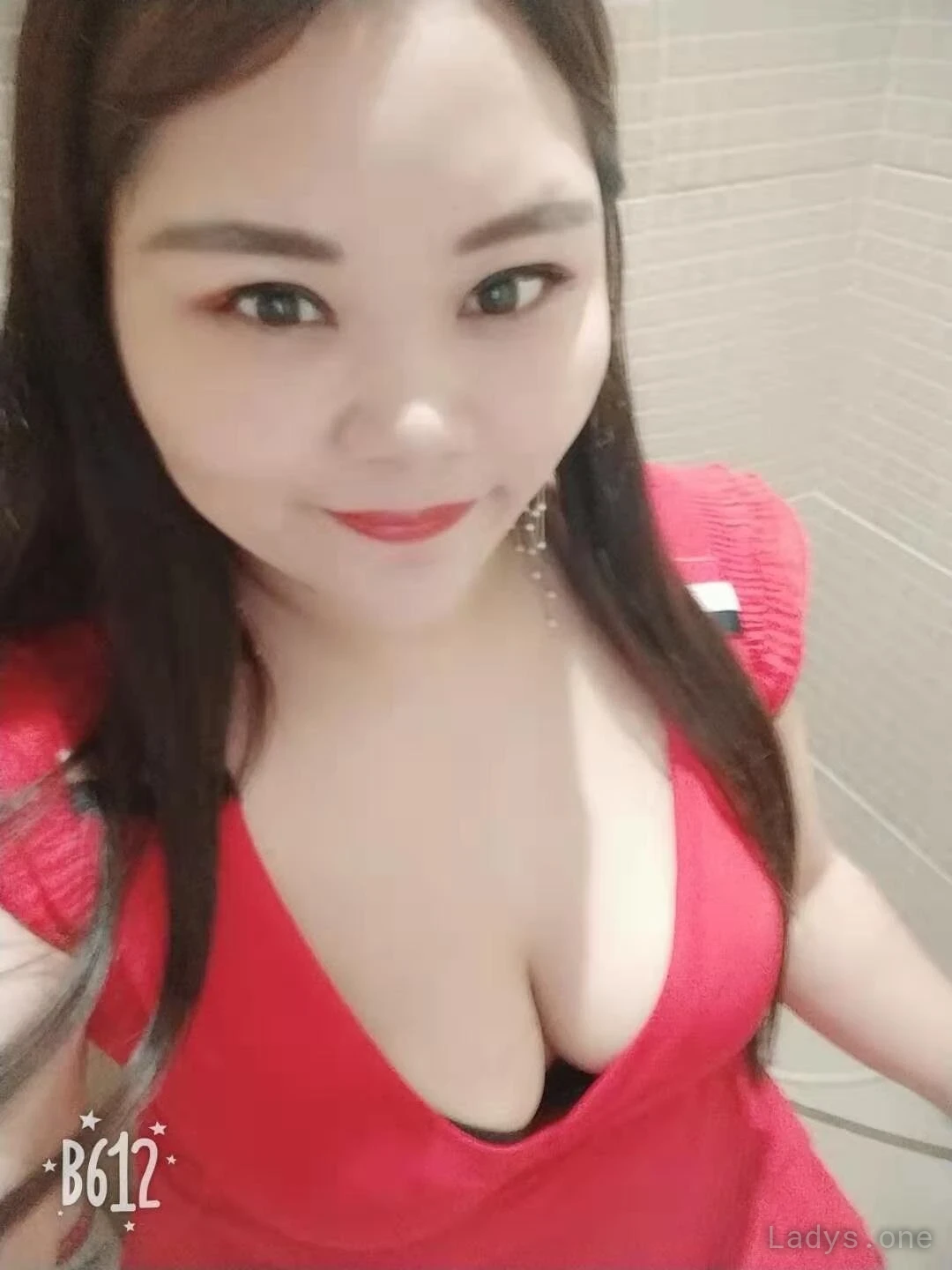 Incall 30 outcall 40, 26 years beautiful nude Manama escorts girl, height 168 sm, Weight 88 kg