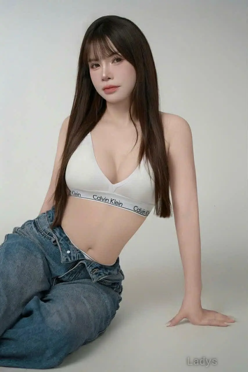 Jenny, 21 years beautiful nude Manama escorts girl, height 160 sm, Weight  kg