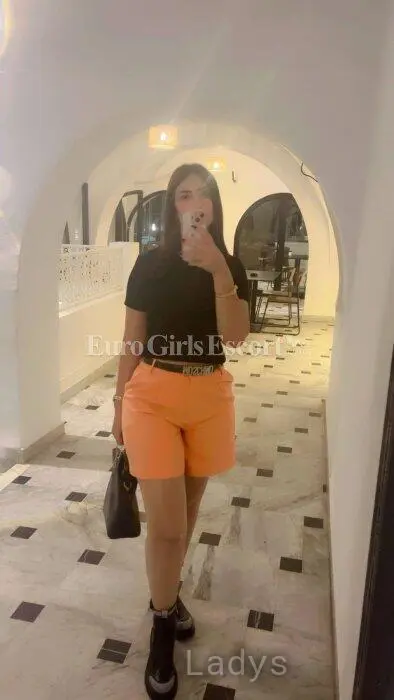Nada, 25 years beautiful nude Manama escorts girl, height 169 sm, Weight 46 kg