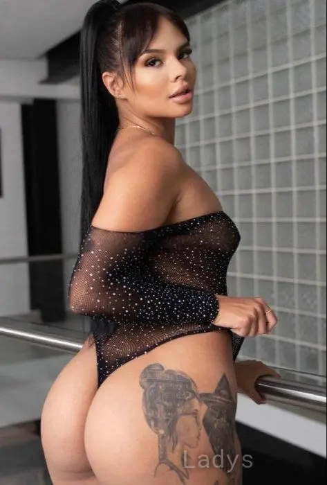 Sofía, 22 years beautiful nude Manama escorts girl, height 167 sm, Weight 57 kg