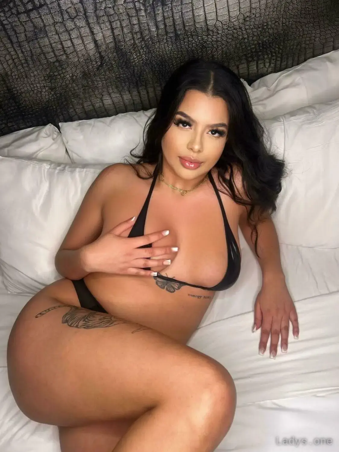 VANESSA, 21 years old Manhattan escort girl with big tits, height 162 sm, Weight 66 kg