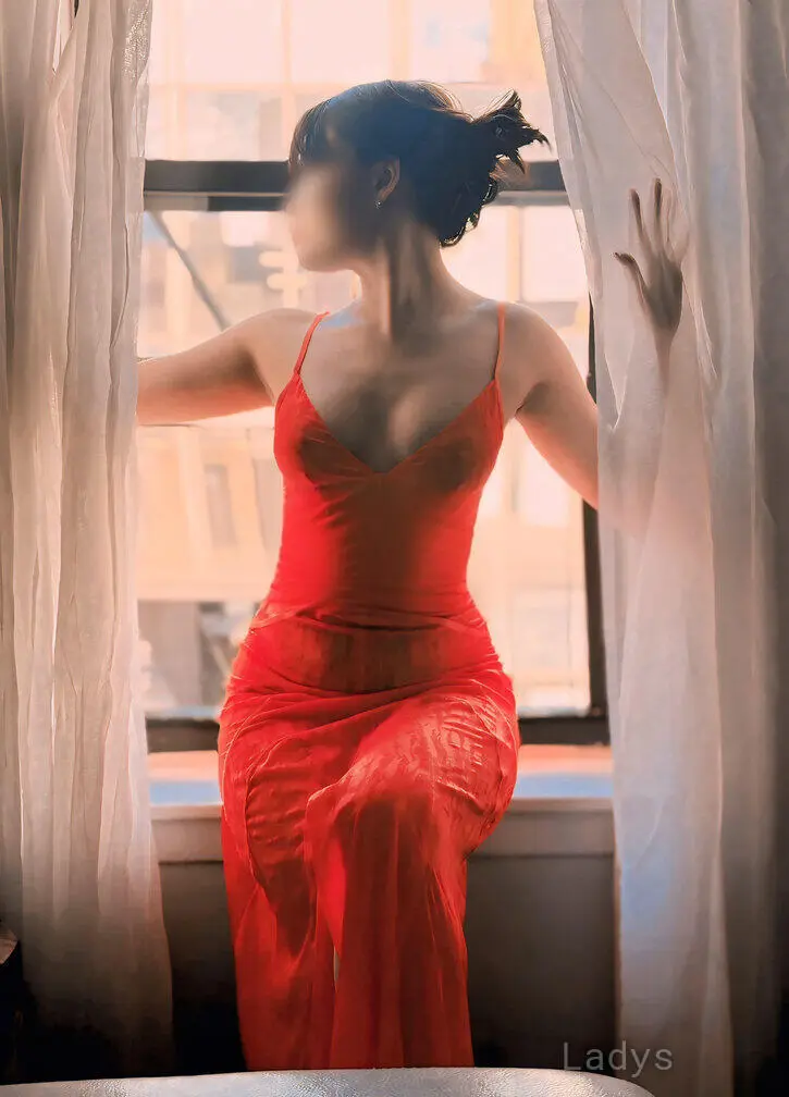 Bella, 24 years beautiful nude Manhattan escorts girl, height 170 sm, Weight 57 kg