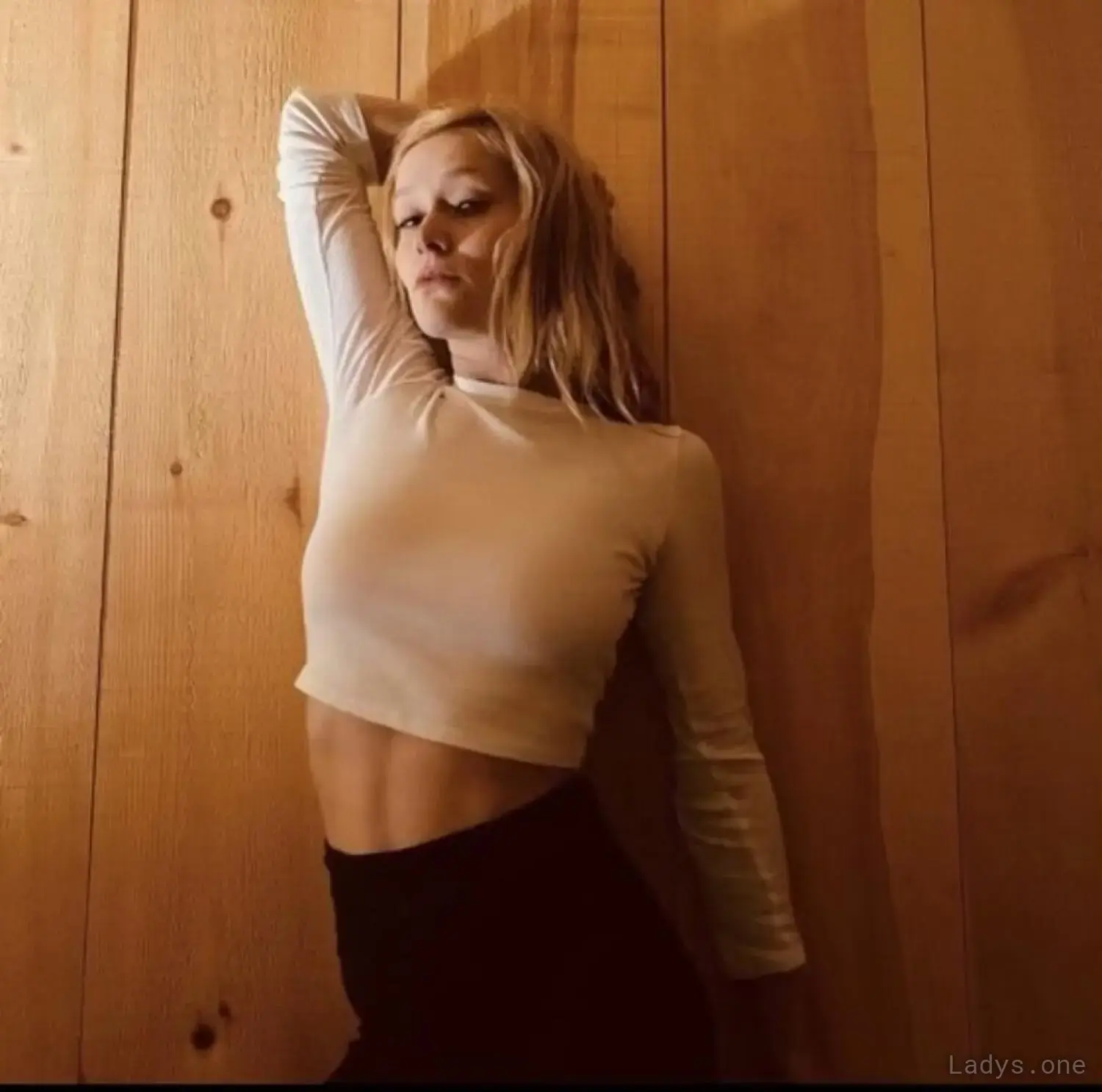 CHARLOTTE, 21 years beautiful nude Manhattan escorts girl, height 163 sm, Weight 52 kg