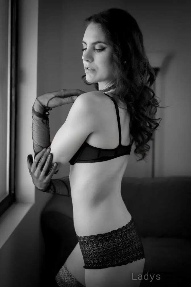 Jenna Jaimeson, 26 years beautiful nude Manhattan escorts girl, height 174 sm, Weight 57 kg