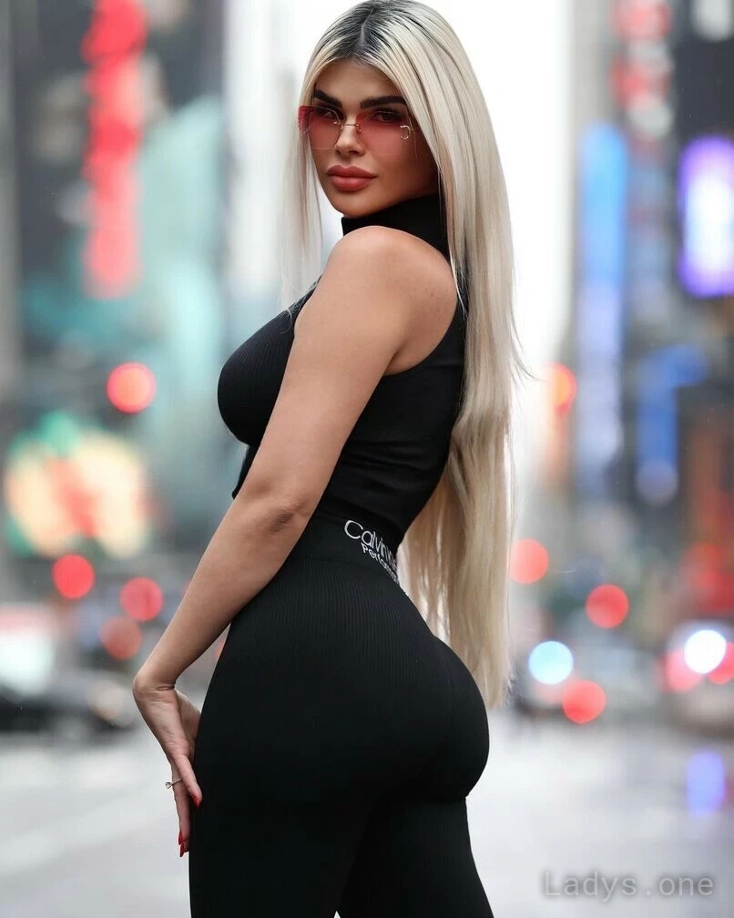 JESSY, 24 years beautiful nude Manhattan escorts girl, height 170 sm, Weight 55 kg