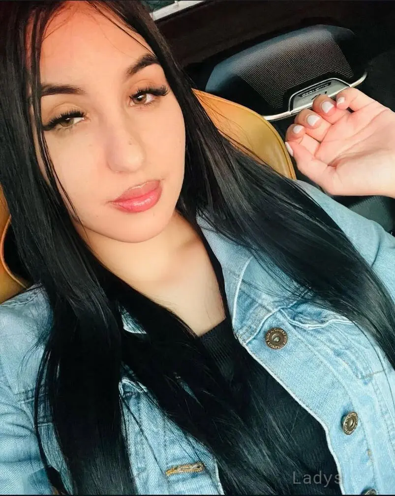 Sophia, 22 years beautiful nude Manhattan escorts girl, height 162 sm, Weight 68 kg