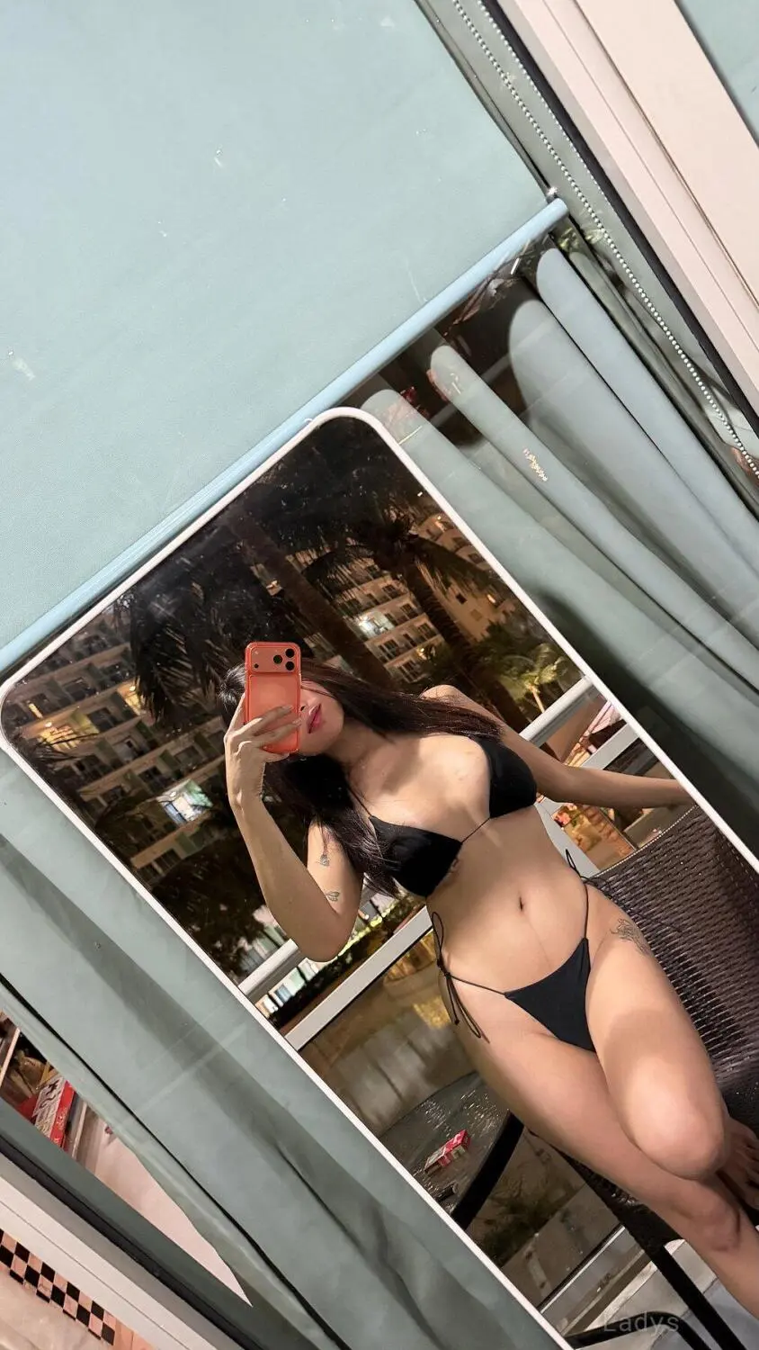 Marie, 21 years asian escorts girl, height 164 sm, Weight  kg, Manila eacort