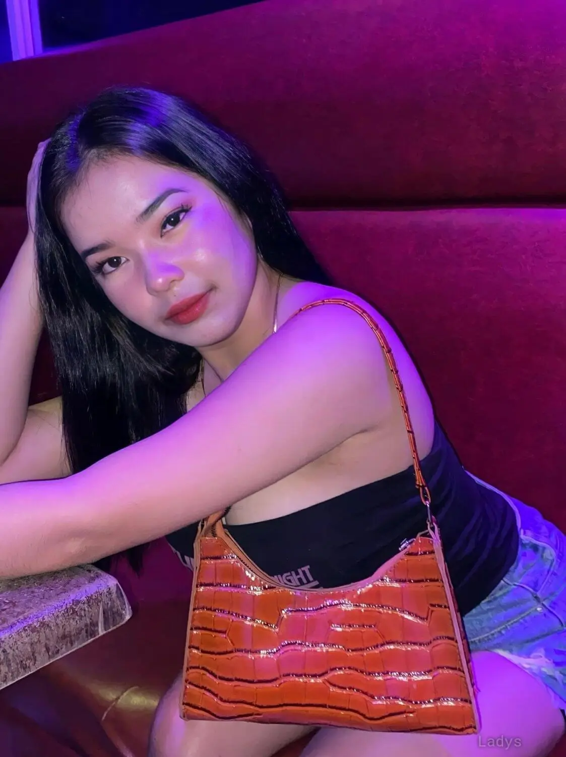 Celine, 21 years old Manila escort girl with big tits, height 155 sm, Weight  kg