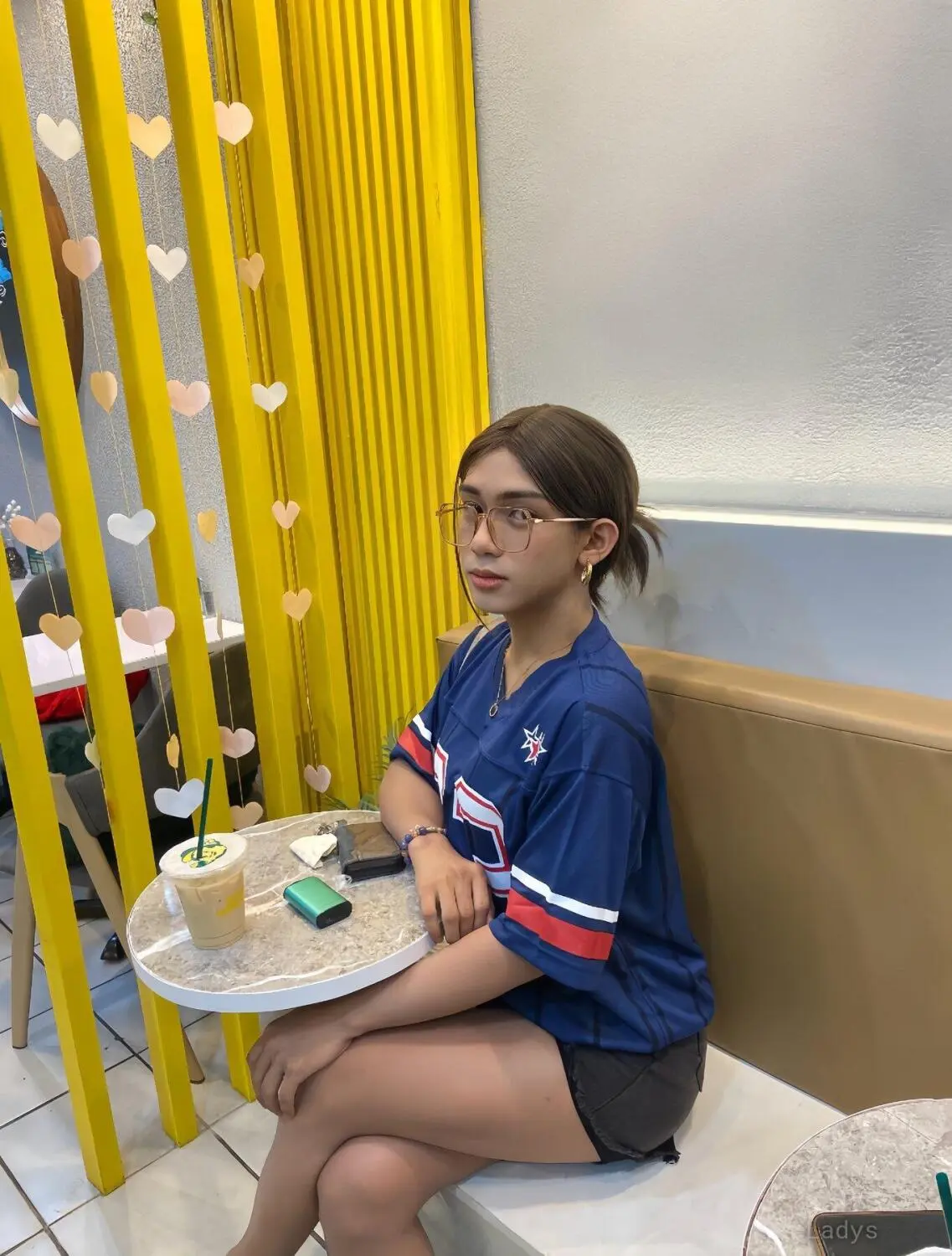 Diana, 18 years old Manila escort girl with big tits, height 145 sm, Weight  kg