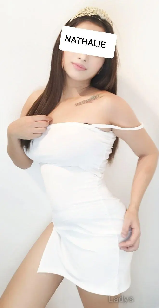 Nathalie, 23 years old Manila escort girl with big tits, height 157 sm, Weight  kg