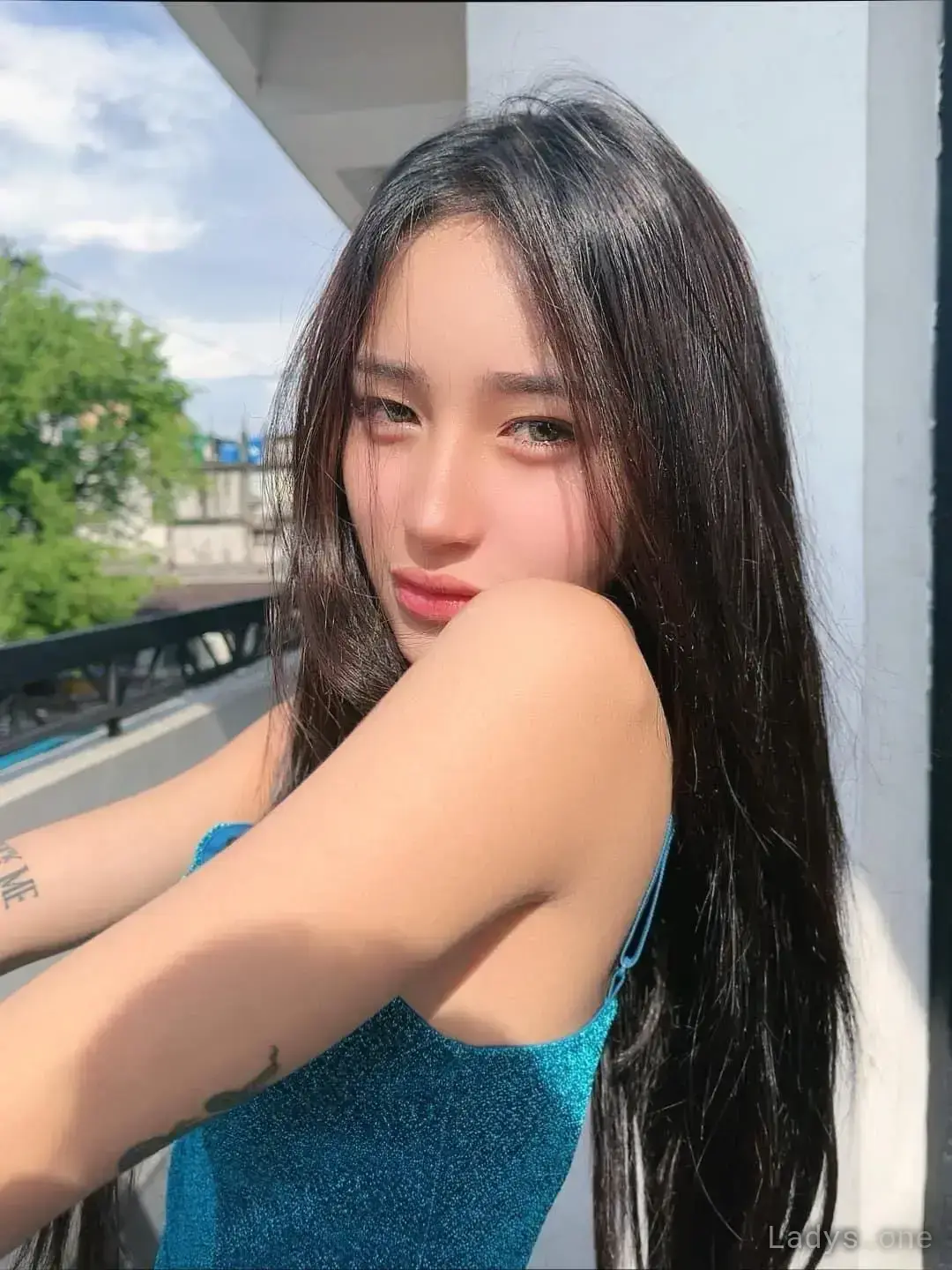 Hannah, 21 years beautiful nude Manila escorts girl, height  sm, Weight  kg