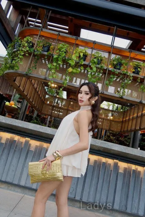 Jeannine, 26 years beautiful nude Manila escorts girl, height 157 sm, Weight 44 kg
