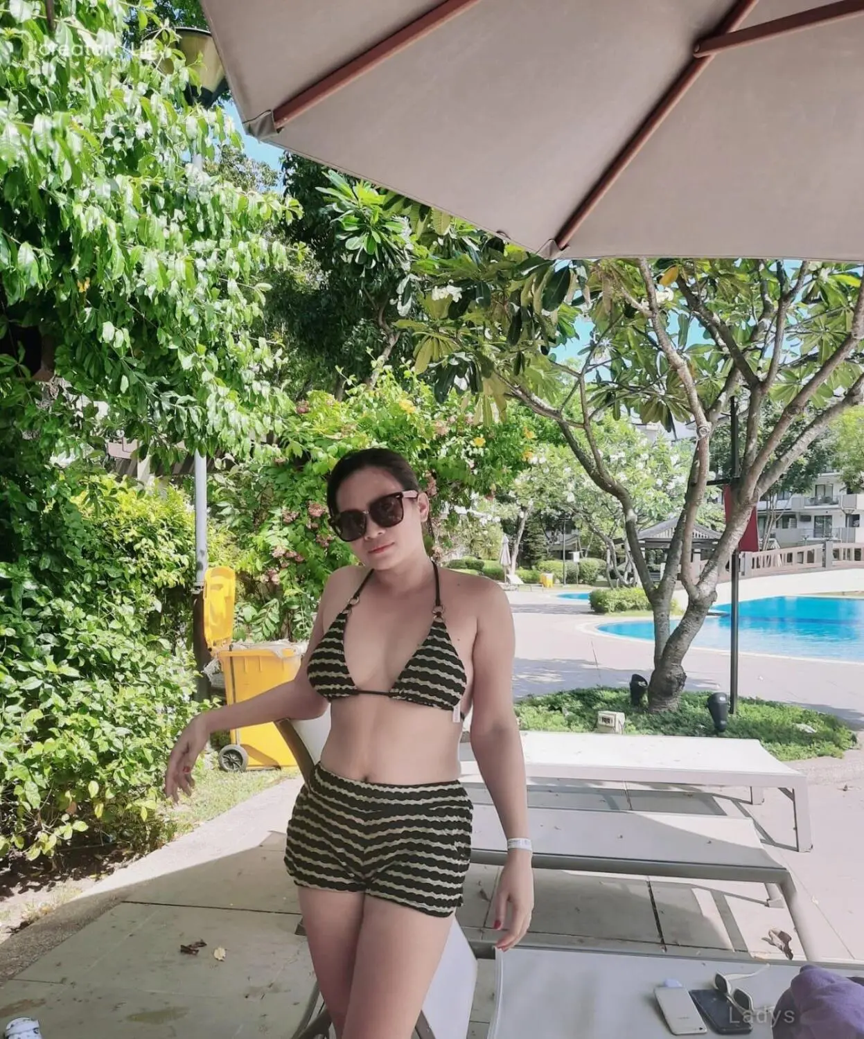 Rachel, 30 years beautiful nude Manila escorts girl, height 157 sm, Weight  kg