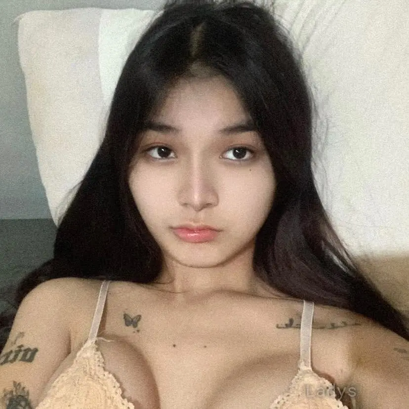 Safara, 19 years beautiful nude Manila escorts girl, height 168 sm, Weight kg