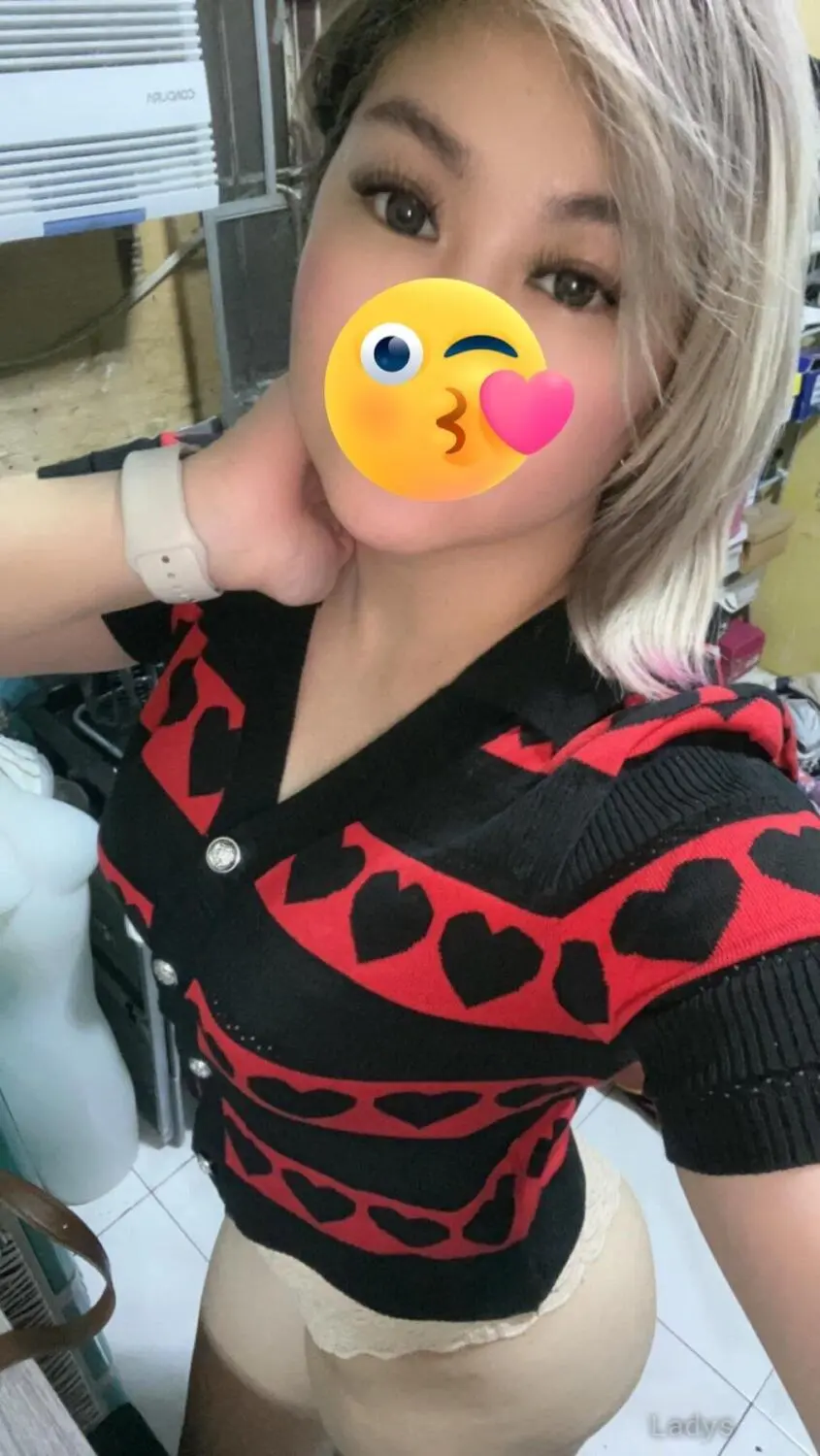 Toni, 40 years beautiful nude Manila escorts girl, height 170 sm, Weight  kg