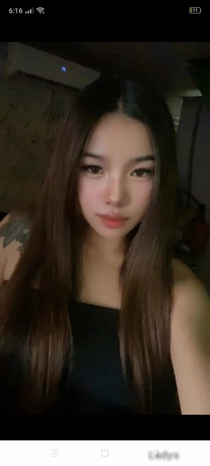 Trixie, 22 years beautiful nude Manila escorts girl, height 160 sm, Weight  kg