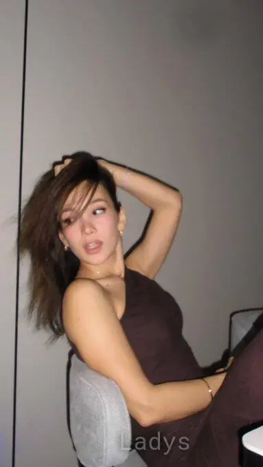 Larissa19, 29 years beautiful nude Mannheim escorts girl, height 170 sm, Weight 49 kg