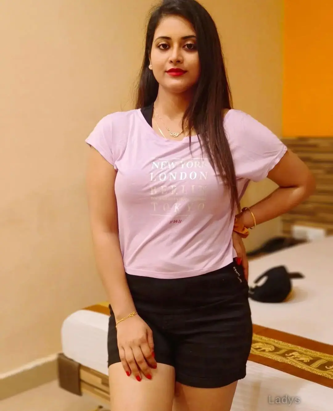 Shivani, 22 years beautiful nude Mauritius escorts girl, height 160 sm, Weight kg