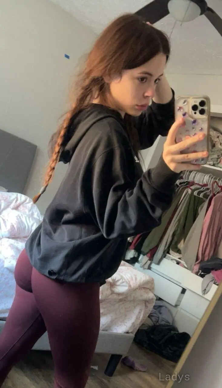 Sophie, 28 years old Mecca escort girl with big tits, height  sm, Weight  kg