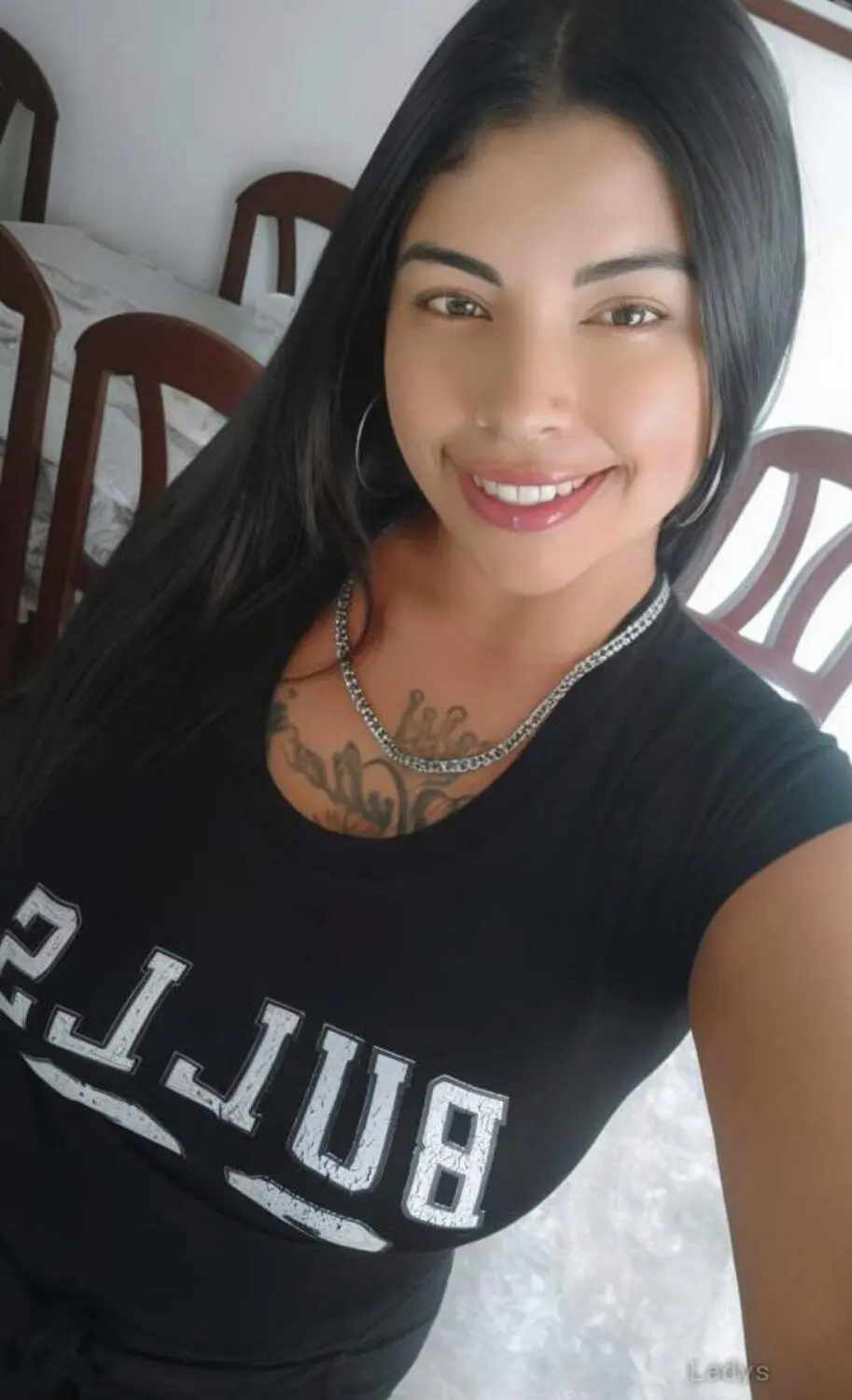 Nini, 23 years beautiful nude Mecca escorts girl, height 164 sm, Weight  kg