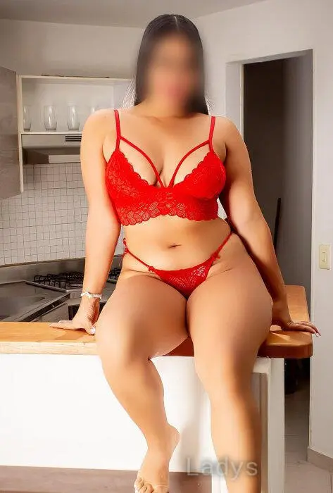 Lorena Bolivar, 31 years beautiful nude Medellin escorts girl, height 166 sm, Weight 61 kg