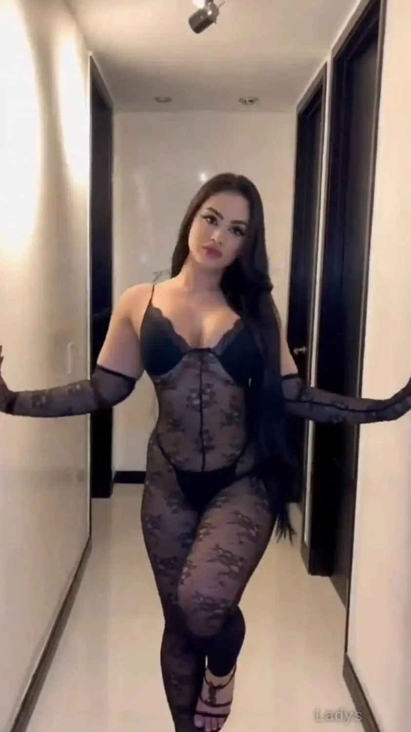 Marianna, 22 years old Medina escort girl with big tits, height 168 sm, Weight  kg