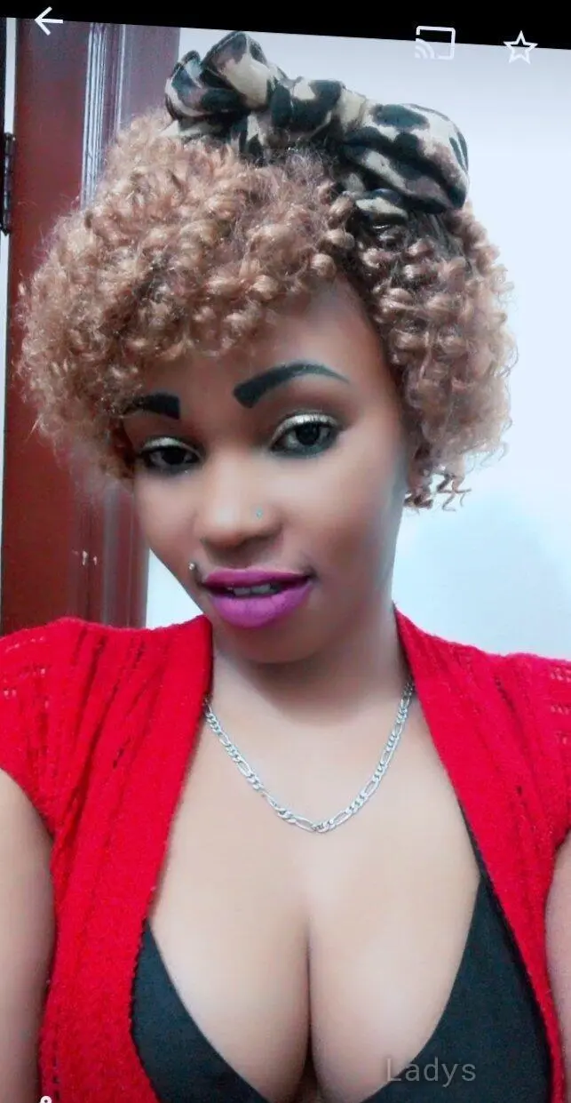 Shillah29, 26 years old Medina escort girl with big tits, height 163 sm, Weight kg