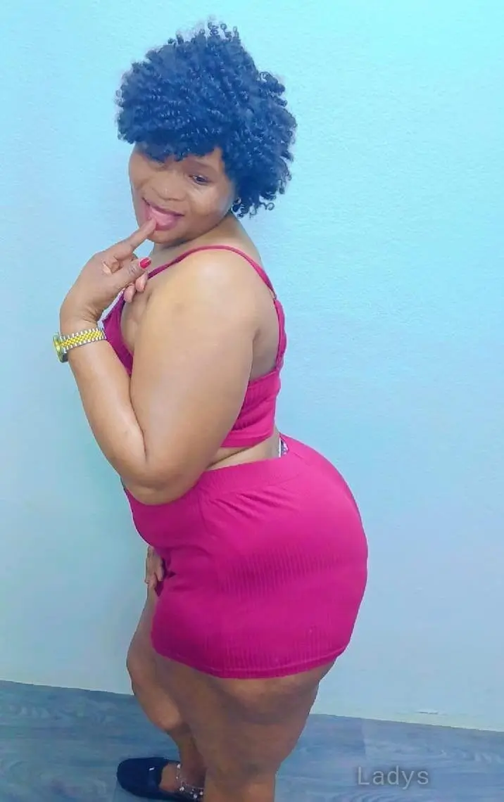 Cissy, 30 years beautiful nude Medina escorts girl, height 164 sm, Weight kg
