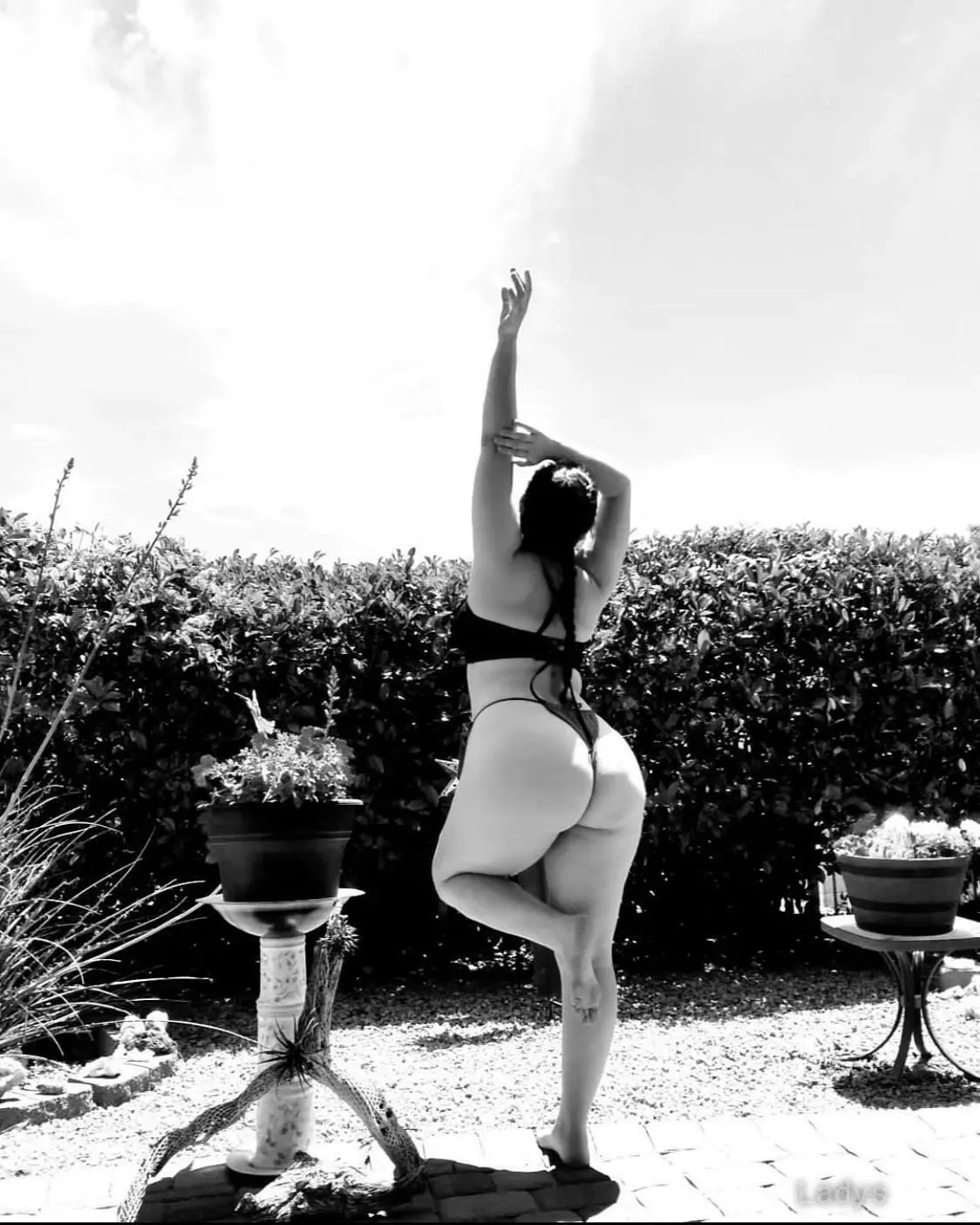 Maya, 26 years beautiful nude Melbourne escorts girl, height 178 sm, Weight  kg
