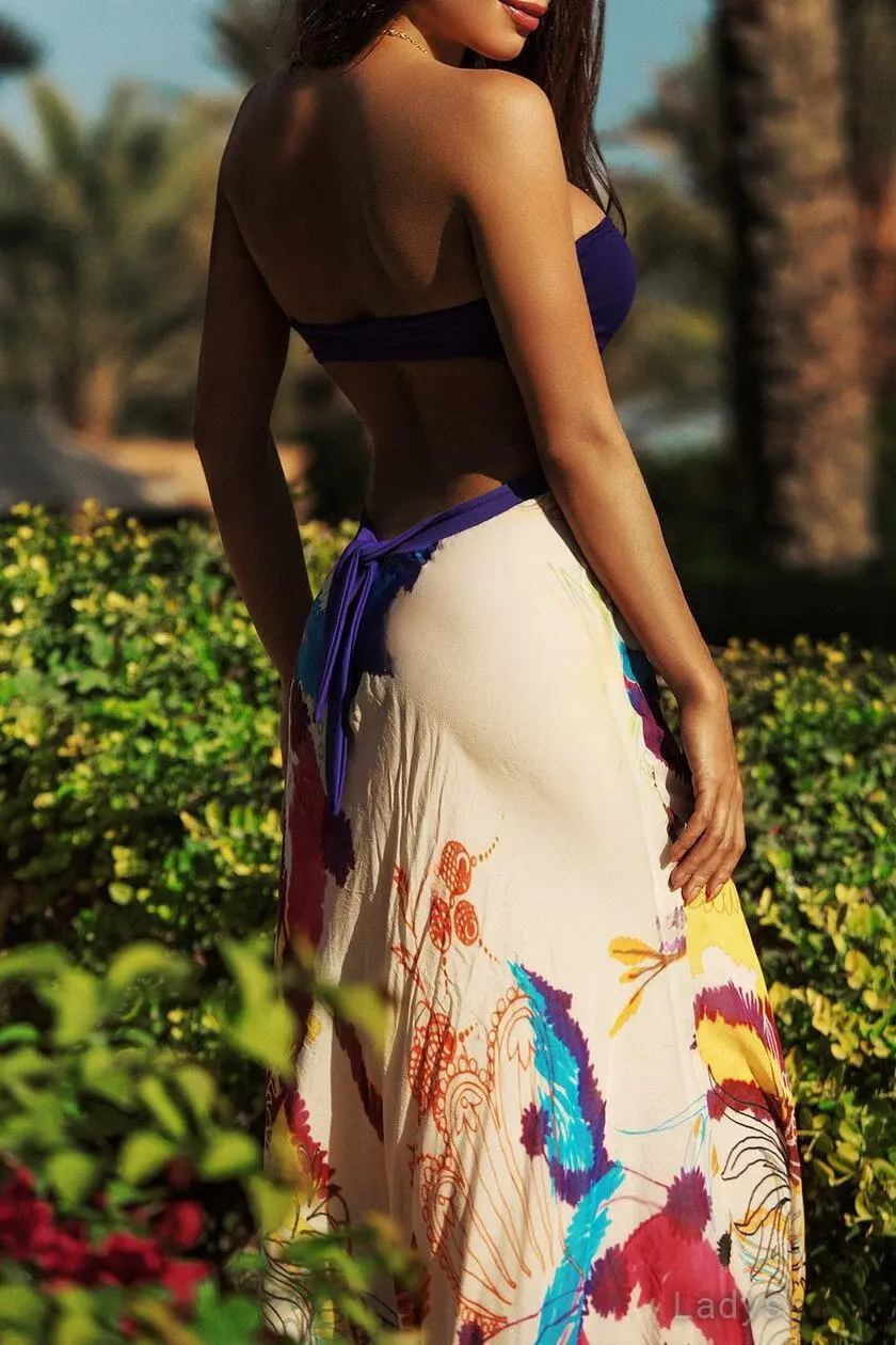 Mona Lisa, 18 years beautiful nude Melbourne escorts girl, height 170 sm, Weight 50 kg