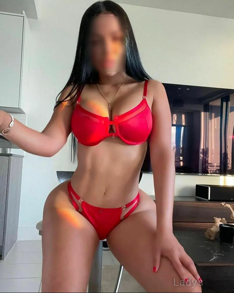 Abril Evans, 24 years beautiful nude Memphis escorts girl, height 162 sm, Weight 53 kg