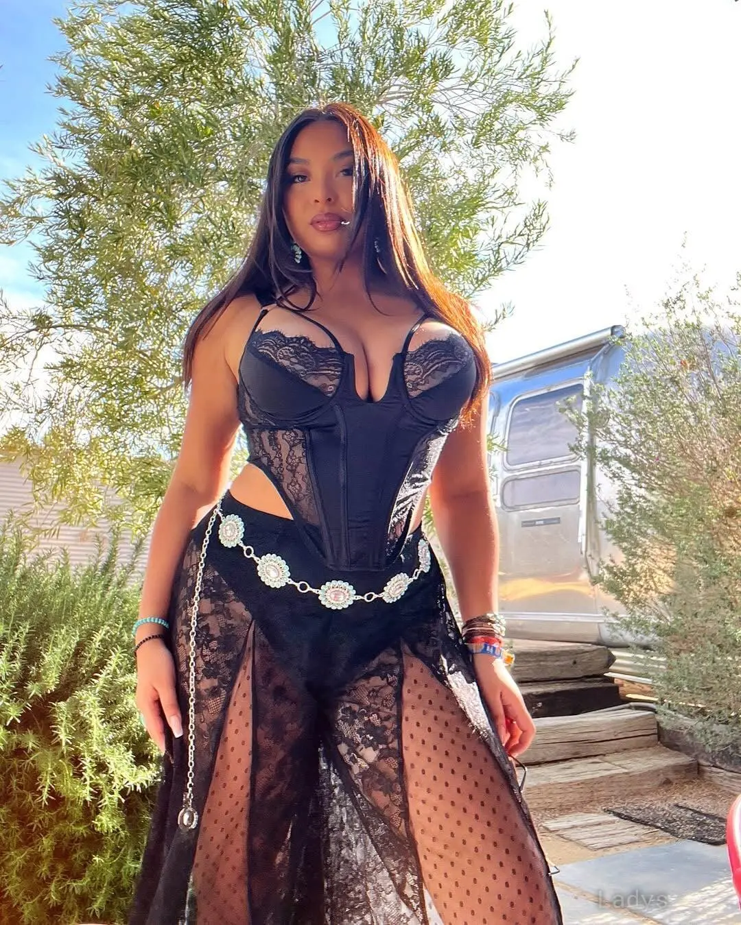 Itslindavo, 29 years old Miami escort girl with big tits, height 163 sm, Weight 65 kg