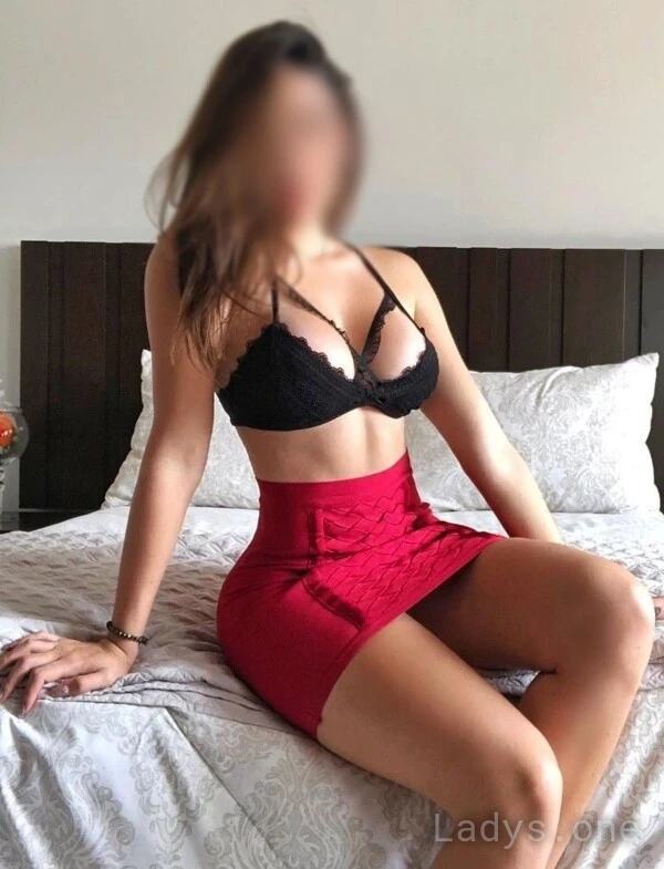 Veronica, 23 years old Miami escort girl with big tits, height 156 sm, Weight 49 kg
