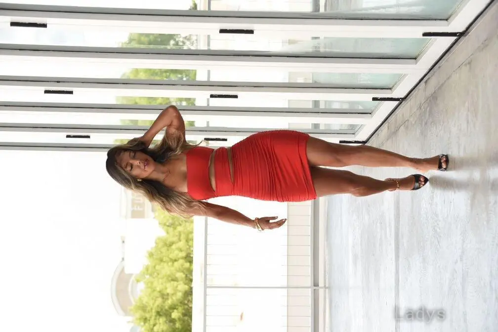 Beatriz, 35 years beautiful nude Miami escorts girl, height 166 sm, Weight 59 kg