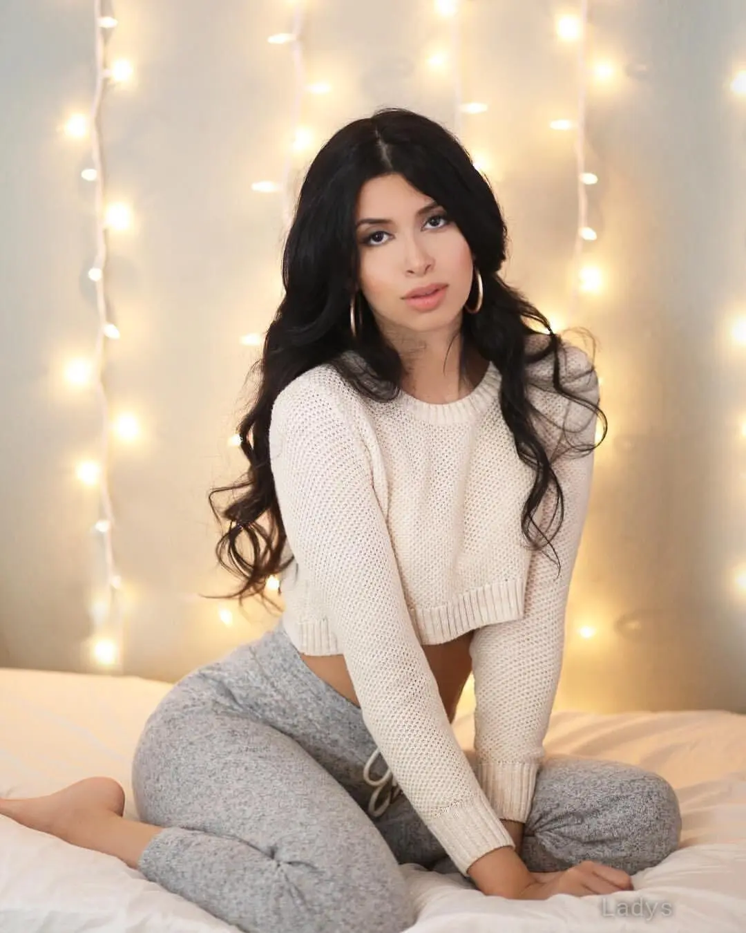 Lainie Love, 35 years beautiful nude Miami escorts girl, height 173 sm, Weight 58 kg