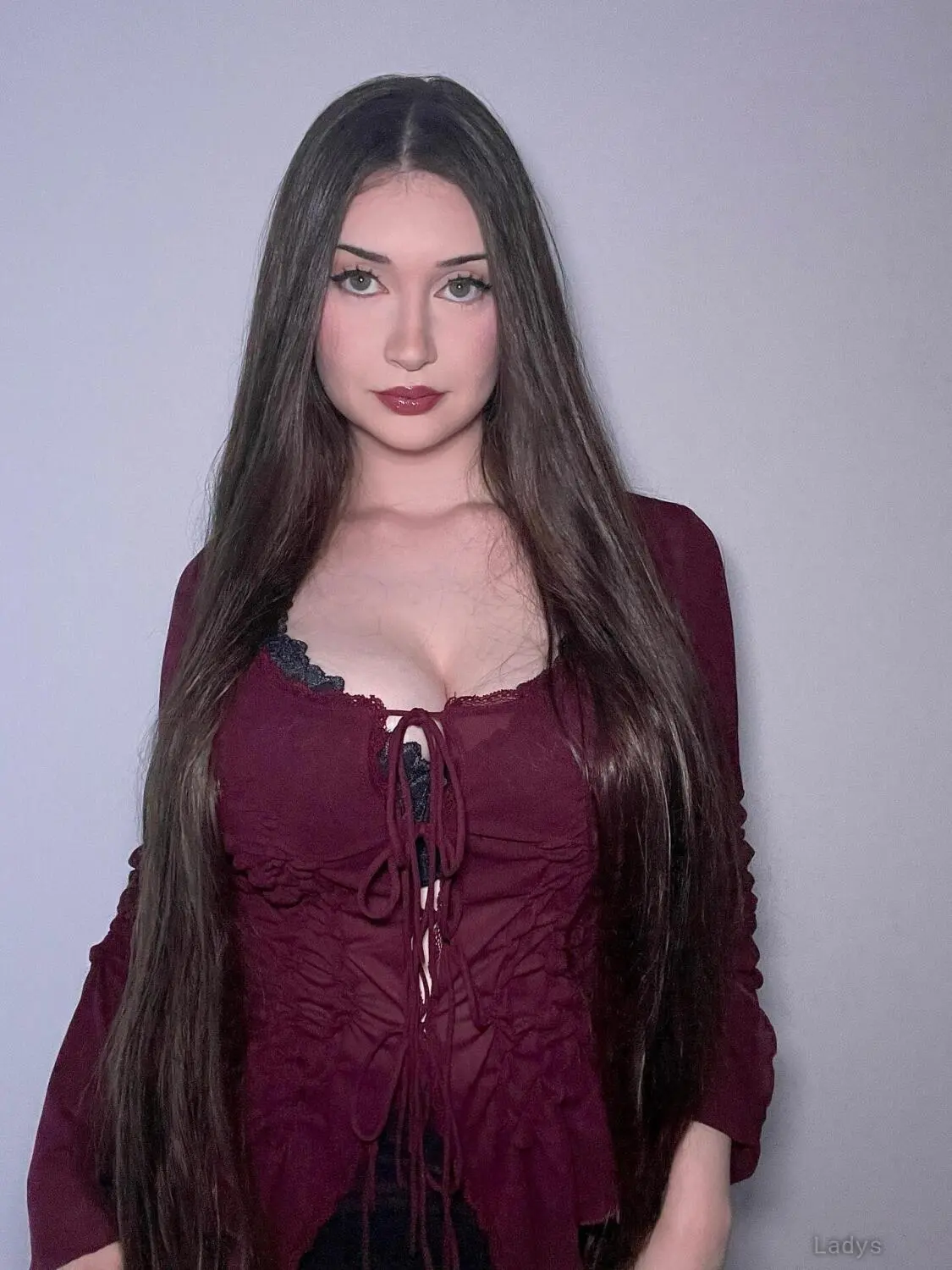 Patrisia Serge, 24 years beautiful nude Miami escorts girl, height 166 sm, Weight 61 kg