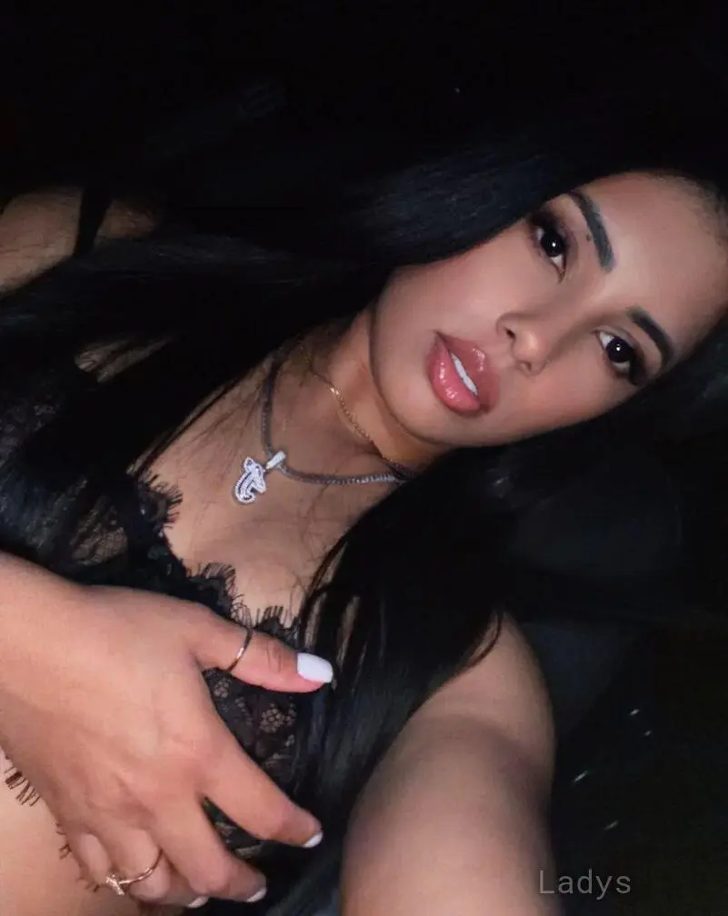 Sophia, 27 years beautiful nude Miami escorts girl, height 170 sm, Weight 55 kg