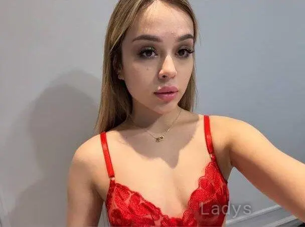 Alina, 18 years beautiful nude Milan escorts girl, height 167 sm, Weight kg