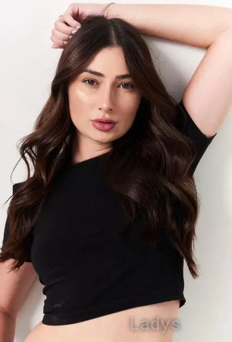Beatrice, 21 years beautiful nude Milan escorts girl, height 171 sm, Weight 57 kg