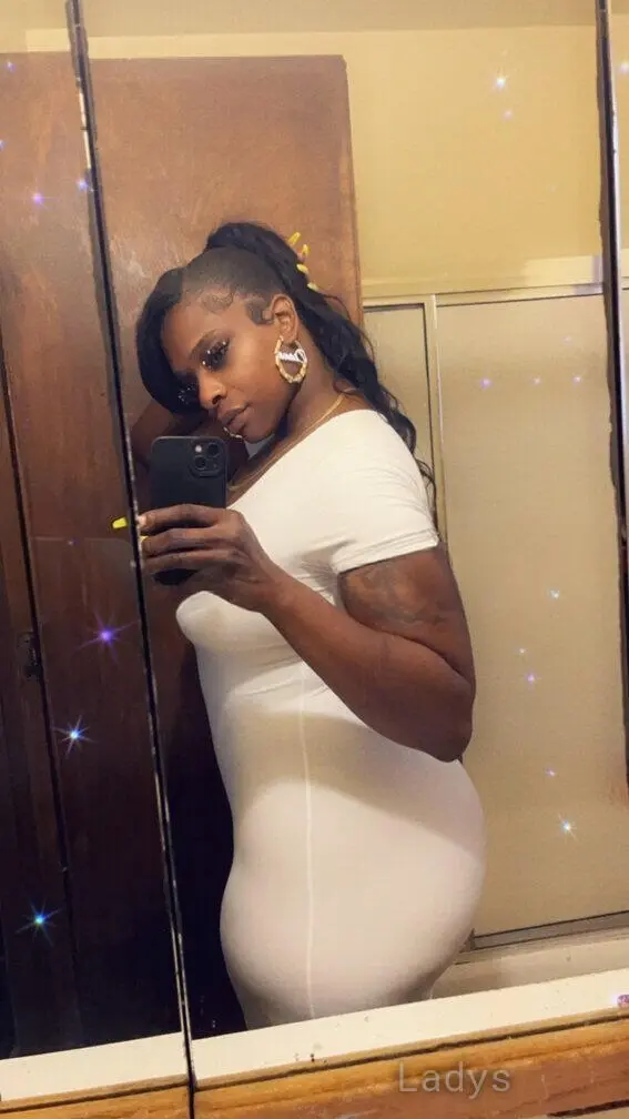 Passion, 26 years beautiful nude Milwaukee escorts girl, height 147 sm, Weight 57 kg