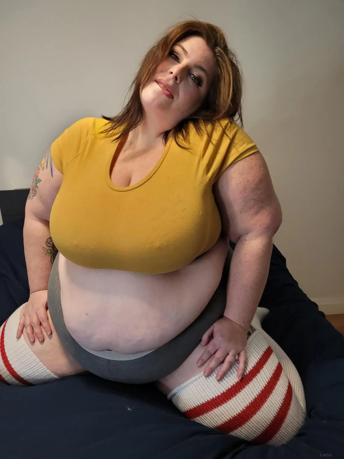 MassiveMegan, 40 years old Minneapolis escort girl with big tits, height 160 sm, Weight 120 kg