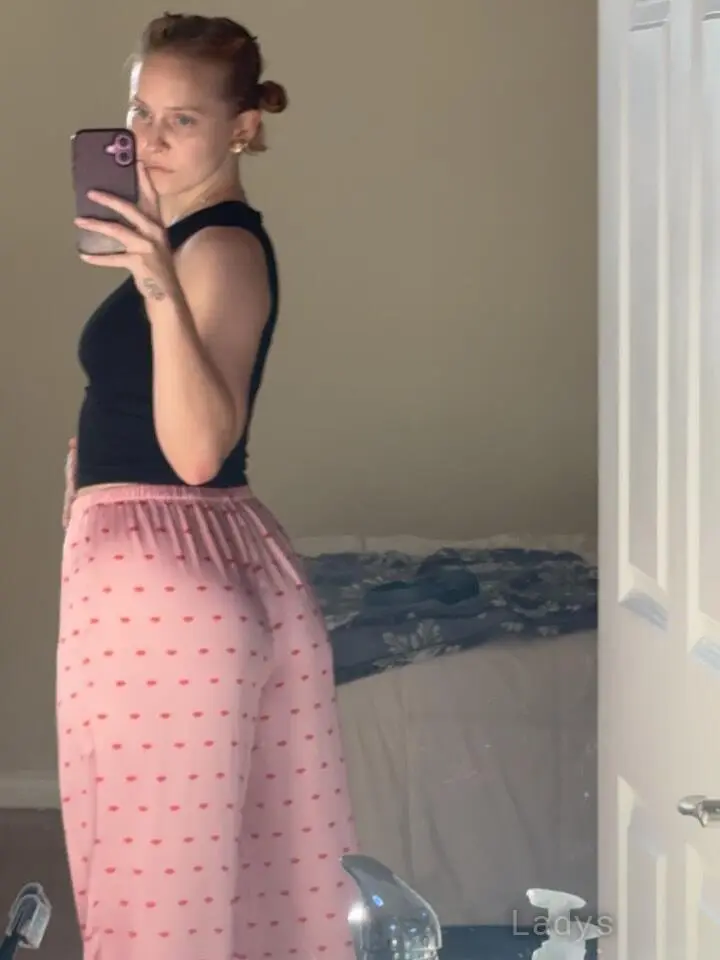 Tayeden, 33 years old Minneapolis escort girl with big tits, height 164 sm, Weight 59 kg