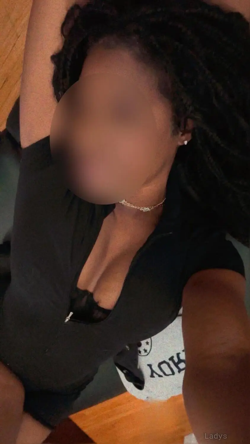 Aspen, 20 years beautiful nude Minneapolis escorts girl, height 168 sm, Weight 59 kg