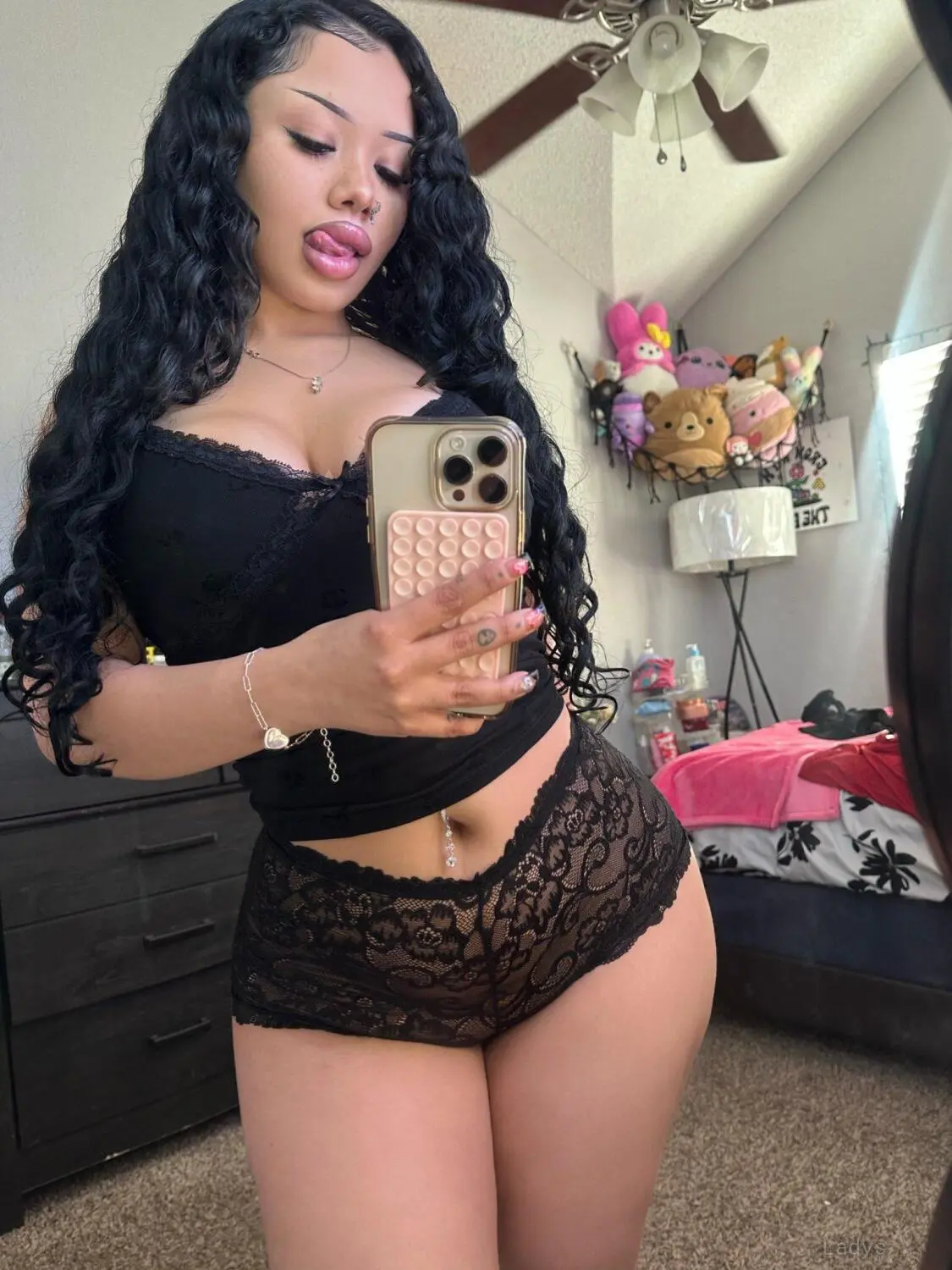 Brittney Zelada, 28 years beautiful nude Minneapolis escorts girl, height 162 sm, Weight 80 kg