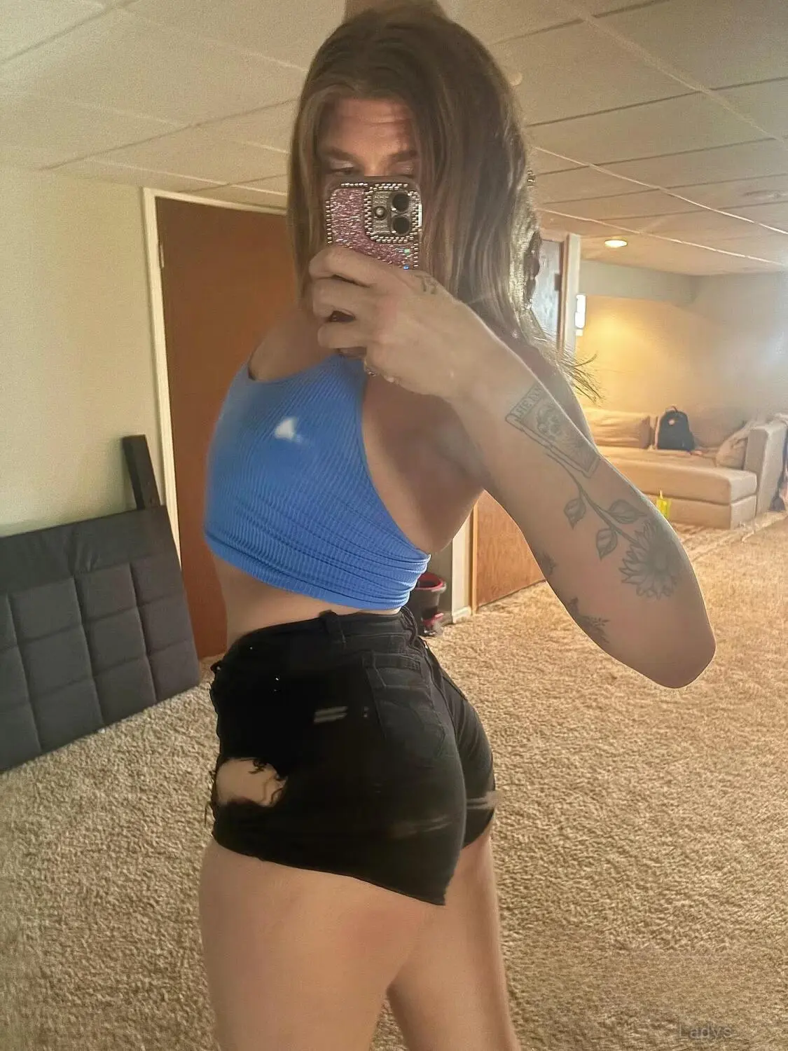 Dallas Divine, 20 years beautiful nude Minneapolis escorts girl, height 184 sm, Weight 56 kg