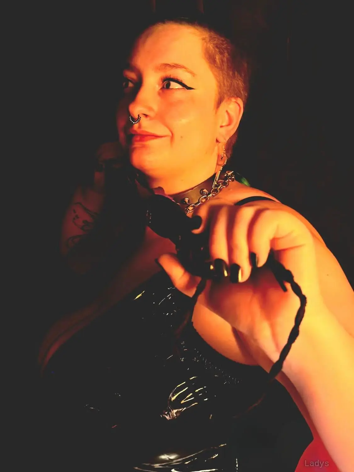 Goddess Sunshine, 20 years beautiful nude Minneapolis escorts girl, height 158 sm, Weight 79 kg