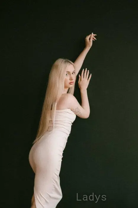 Alexa, 20 years beautiful nude Minsk escorts girl, height 169 sm, Weight 48 kg