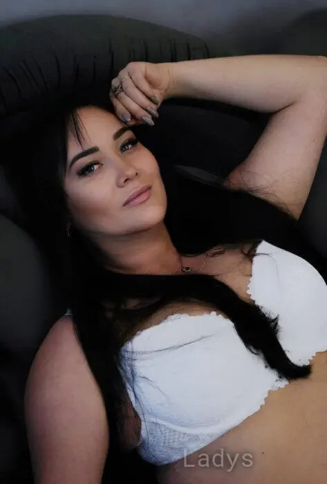 Vasilisa, 39 years beautiful nude Minsk escorts girl, height 169 sm, Weight 65 kg