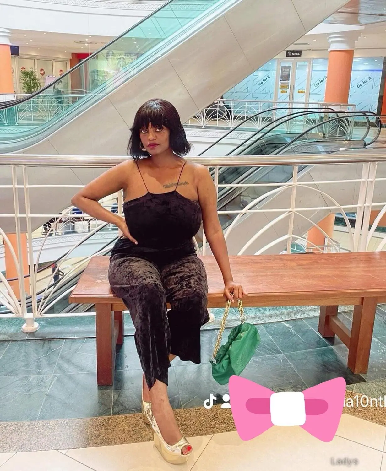 Serena, 30 years old Mombasa escort girl with big tits, height 168 sm, Weight  kg